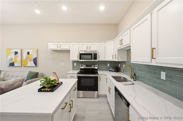 1711 Ekin Avenue, New Albany, IN 47150