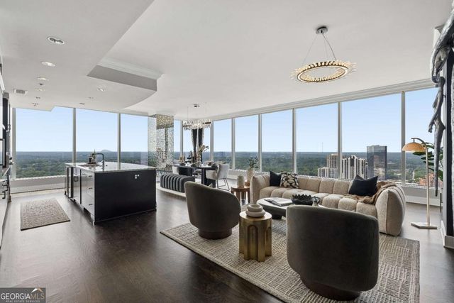 3630 Peachtree Road NE 2404, Atlanta, GA 30326