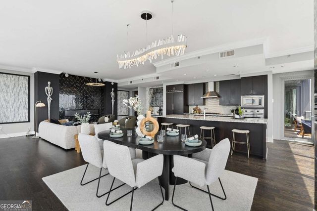 3630 Peachtree Road NE 2404, Atlanta, GA 30326