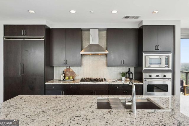 3630 Peachtree Road NE 2404, Atlanta, GA 30326