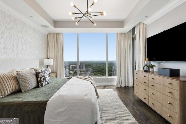 3630 Peachtree Road NE 2404, Atlanta, GA 30326