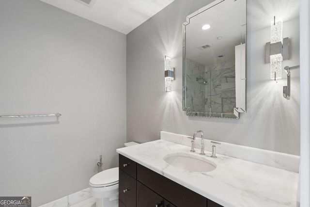 3630 Peachtree Road NE 2404, Atlanta, GA 30326