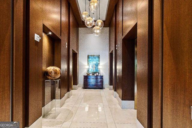 3630 Peachtree Road NE 2404, Atlanta, GA 30326