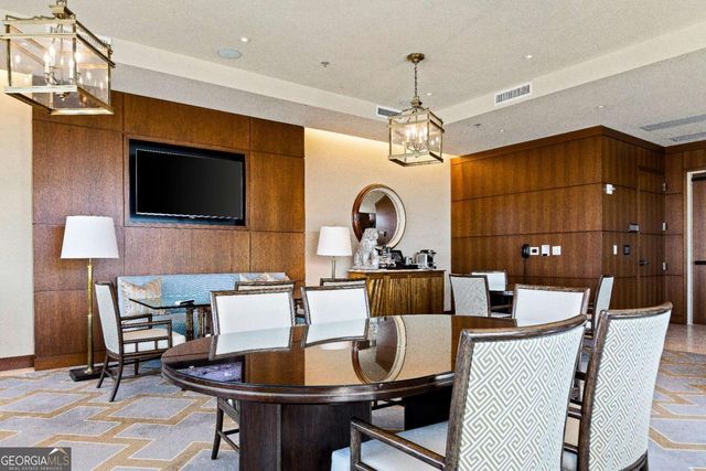 3630 Peachtree Road NE 2404, Atlanta, GA 30326