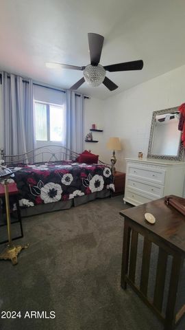 5429 N Black Cyn Highway, Phoenix, AZ 85015