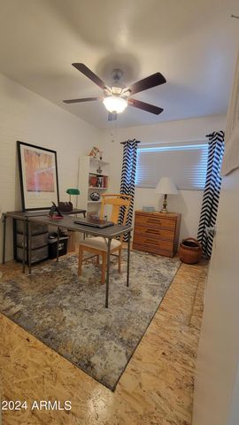 5429 N Black Cyn Highway, Phoenix, AZ 85015