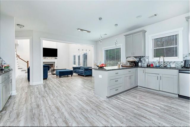 5659 Eternal Drive, Atlanta, GA 30349