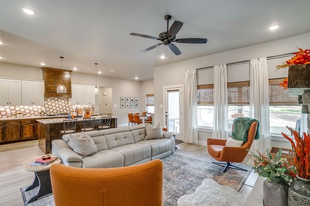 324 Zion Forest Trail, Poolville, TX 76487