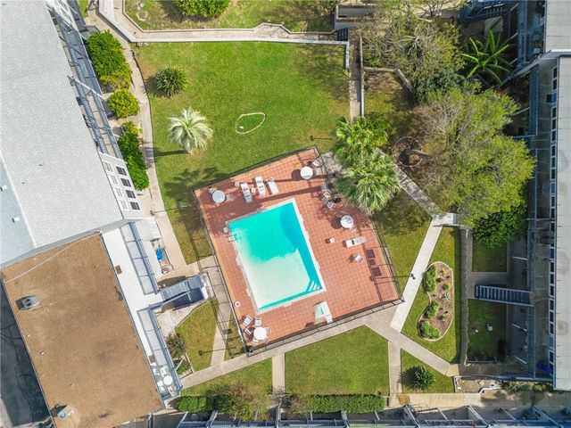 3402 Ocean Dr 5, Corpus Christi, TX 78411