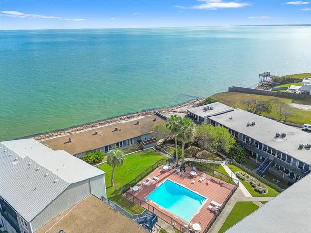 3402 Ocean Dr 5, Corpus Christi, TX 78411