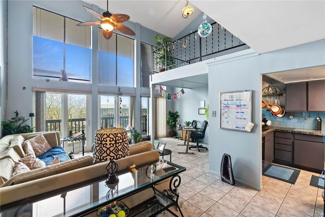 3402 Ocean Dr 5, Corpus Christi, TX 78411