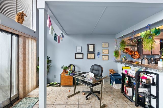 3402 Ocean Dr 5, Corpus Christi, TX 78411