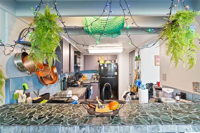 3402 Ocean Dr 5, Corpus Christi, TX 78411