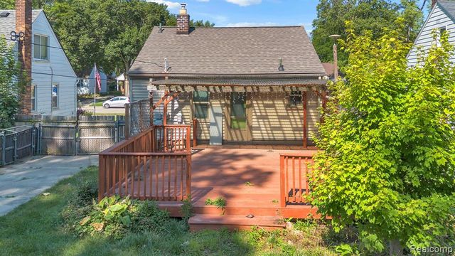 2129 Geneva Street, Dearborn, MI 48124