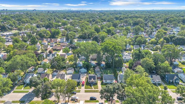 2129 Geneva Street, Dearborn, MI 48124