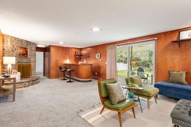 326 Williams, Longmeadow, MA 01106