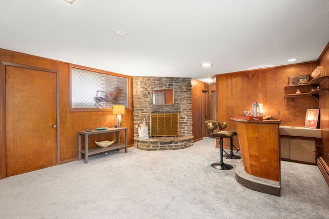 326 Williams, Longmeadow, MA 01106