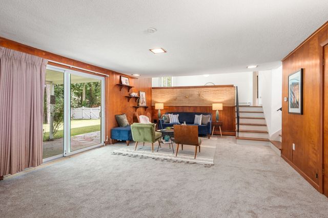 326 Williams, Longmeadow, MA 01106