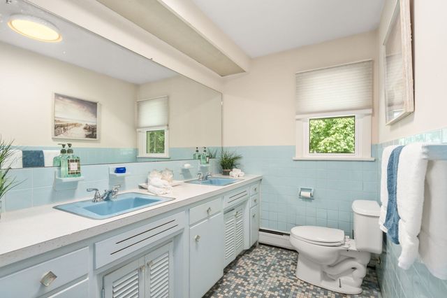 326 Williams, Longmeadow, MA 01106