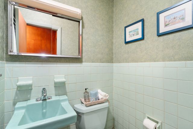 326 Williams, Longmeadow, MA 01106
