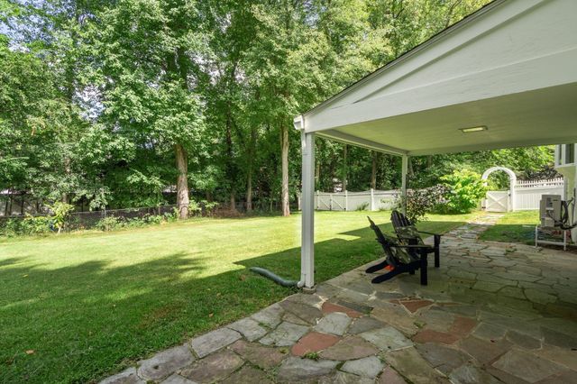326 Williams, Longmeadow, MA 01106