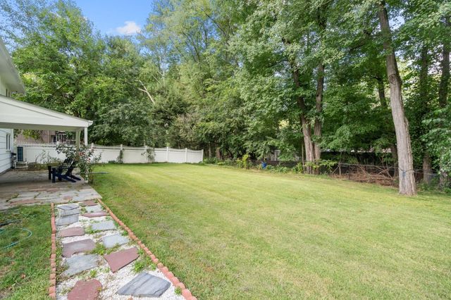 326 Williams, Longmeadow, MA 01106