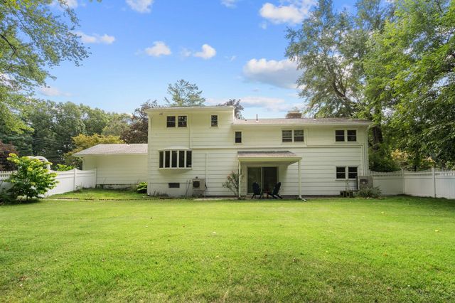 326 Williams, Longmeadow, MA 01106
