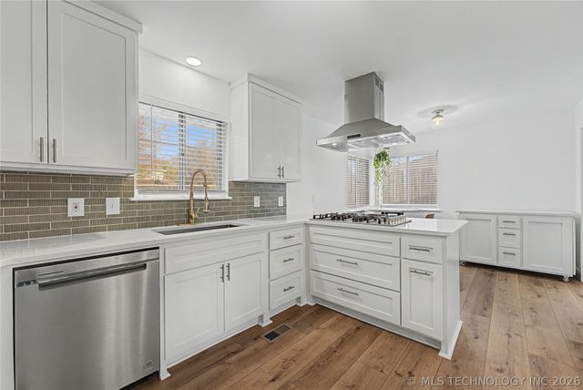 3762 S Darlington Avenue, Tulsa, OK 74135