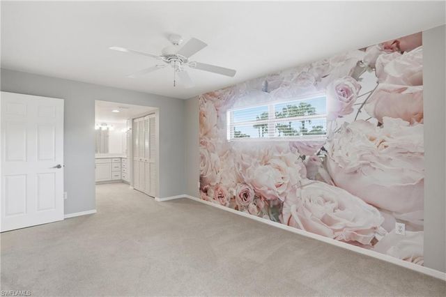 5765 Trailwinds DR 111, Fort Myers, FL 33907