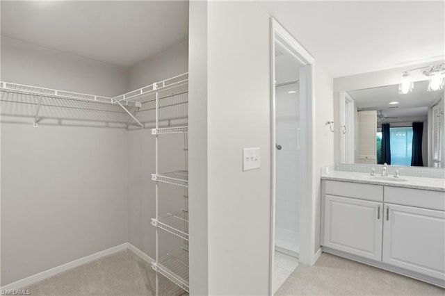 5765 Trailwinds DR 111, Fort Myers, FL 33907