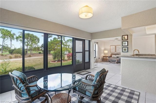 5765 Trailwinds DR 111, Fort Myers, FL 33907