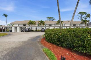 5765 Trailwinds DR 111, Fort Myers, FL 33907