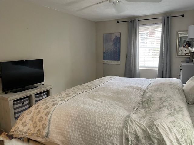 276 Albion St. 2, Wakefield, MA 01880