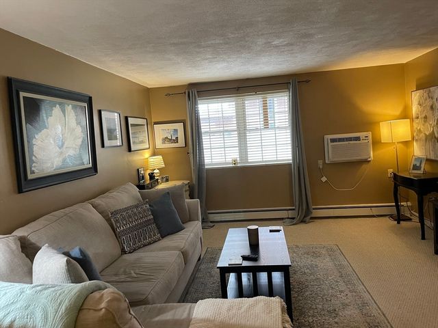 276 Albion St. 2, Wakefield, MA 01880