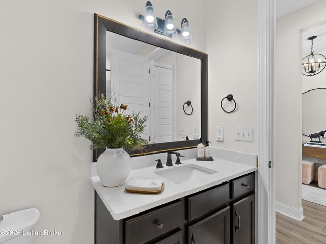 1809 Dressage Cir, Louisville, KY 40245