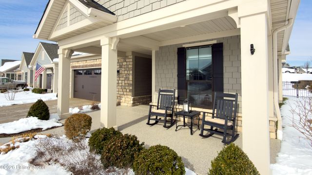 1809 Dressage Cir, Louisville, KY 40245