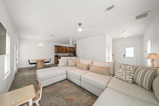 6101 Fox Ridge Drive, Angleton, TX 77515