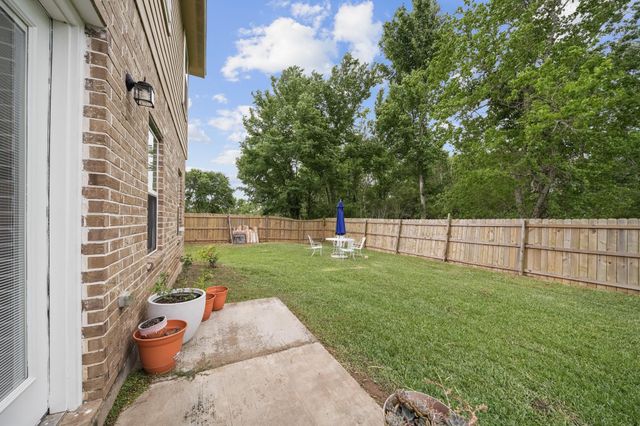 6101 Fox Ridge Drive, Angleton, TX 77515