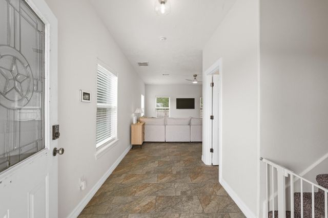 6101 Fox Ridge Drive, Angleton, TX 77515