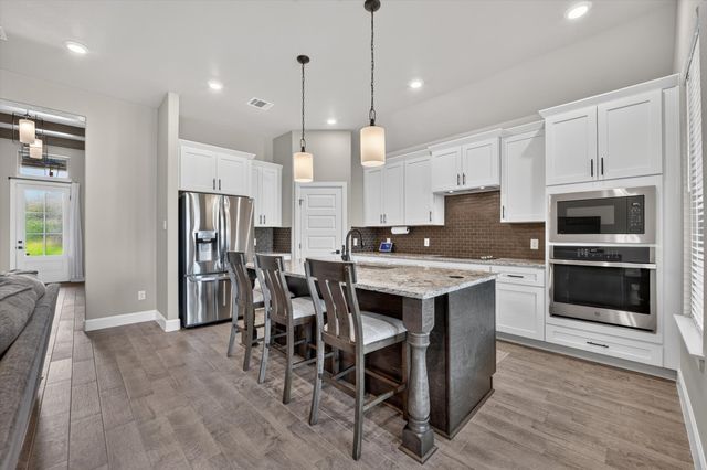 1720 River Bend Road, Burleson, TX 76028