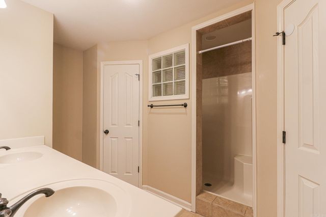 4728 Wildwood Lane, Jonesboro, AR 72405