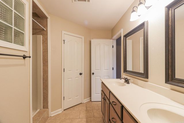 4728 Wildwood Lane, Jonesboro, AR 72405