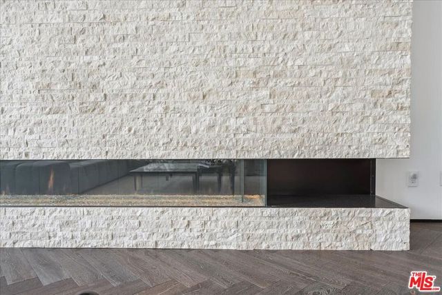 213 S La Peer Drive, Beverly Hills, CA 90211