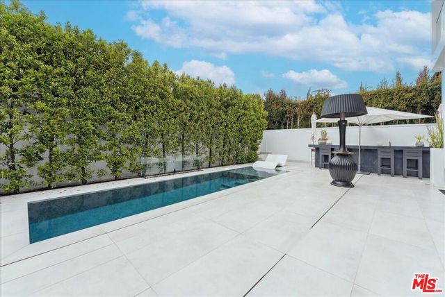 213 S La Peer Drive, Beverly Hills, CA 90211