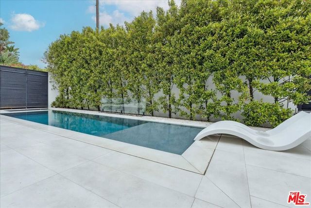 213 S La Peer Drive, Beverly Hills, CA 90211