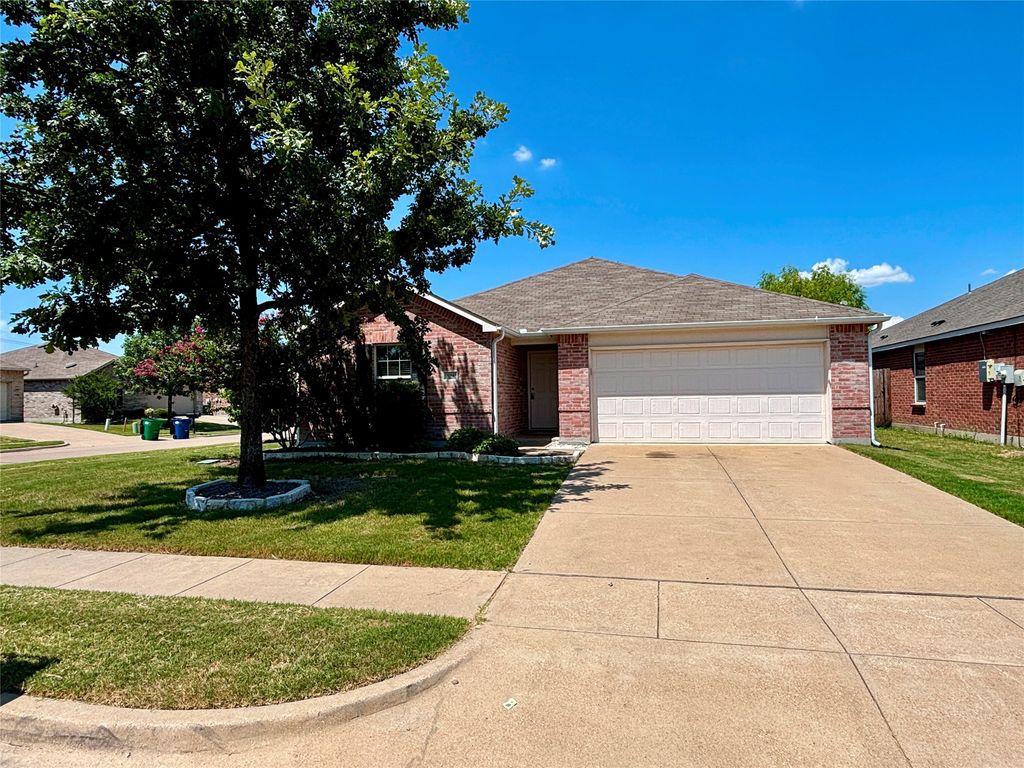 104 Abelia Drive, Fate, TX 75189