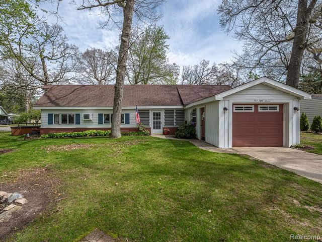 557 Alfred Street, Brooklyn, MI 49230