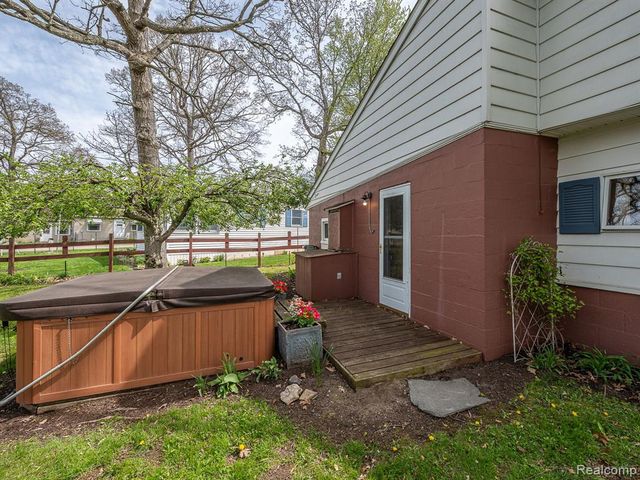 557 Alfred Street, Brooklyn, MI 49230