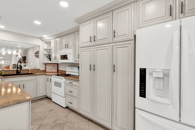 4901 Bethel Creek Drive G, Vero Beach, FL 32963