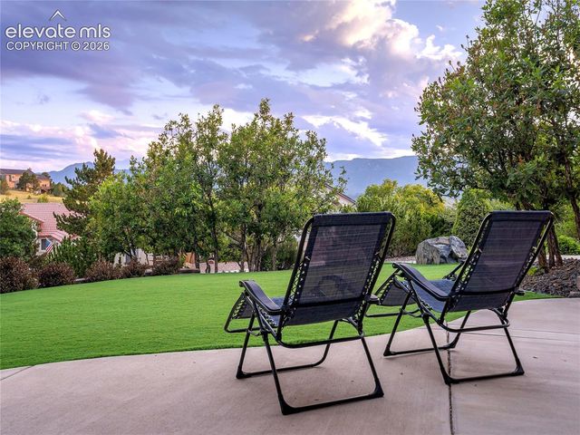 20 Wuthering Heights Drive, Colorado Springs, CO 80921